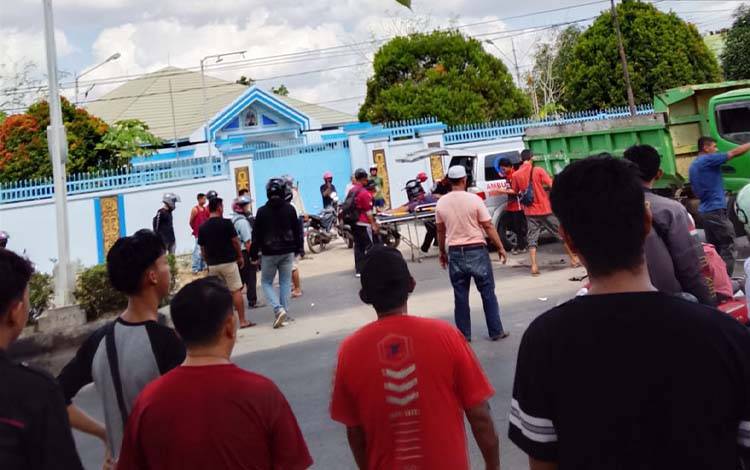 Terlibat Kecelakaan dengan Truk, Pria di Sampit Dilarikan ke RSUD dr Murjani