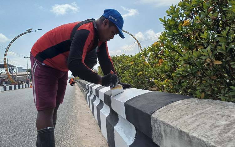Sambut HUT ke-81 RI, Pemkab Kotim Percantik Kota Sampit