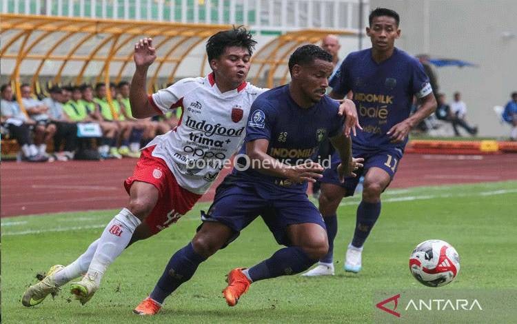 Persita Tangerang Pertahankan Enam Pemain Asing