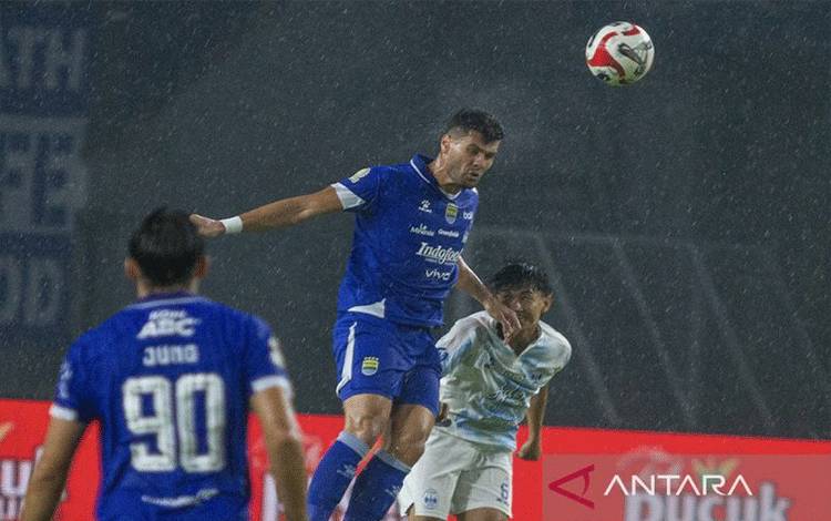 Persib Bandung Perpanjang Kontrak Julio Cesar