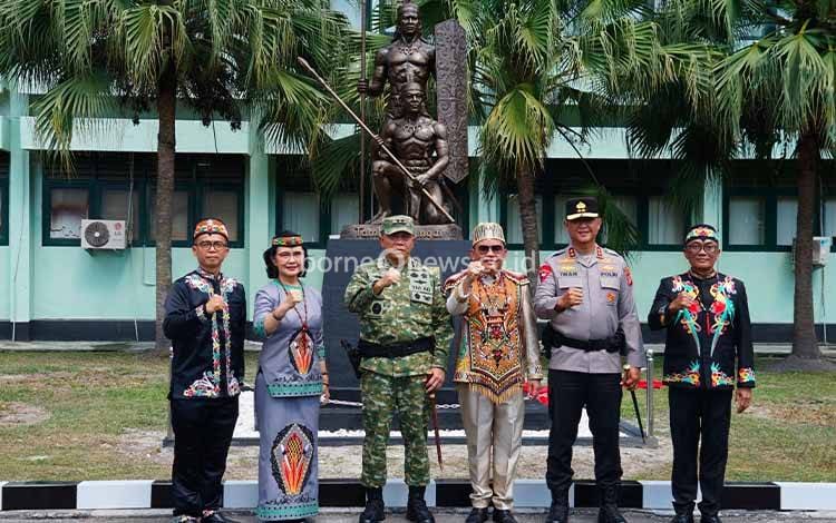 Pangdam dan Gubernur Kalteng Resmikan Patung Jenderal Sudirman dan Patung Tambun Bungai, Simbol Sinergi Nasional-Lokal