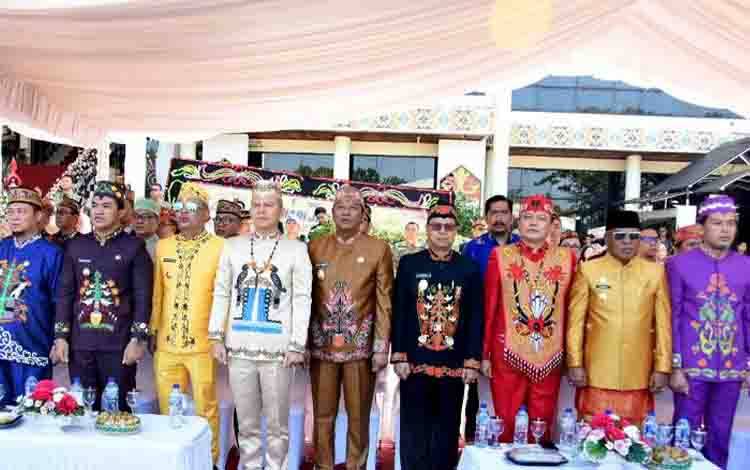 Wakil Bupati Barito Utara Hadiri HUT Pemko dan Kota Palangka Raya