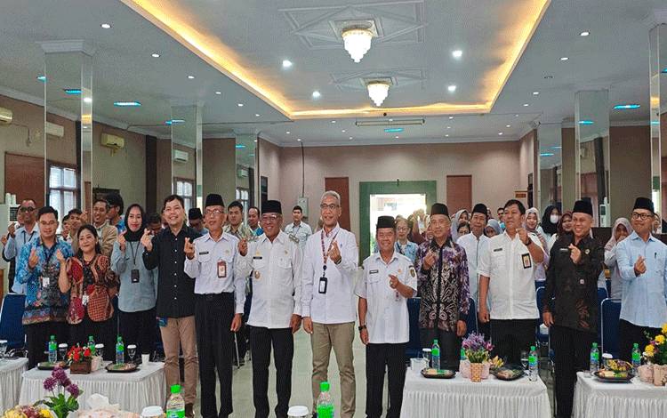 Antusias Peserta Warnai Sekolah Pasar Modal OJK dan BEI di Kobar