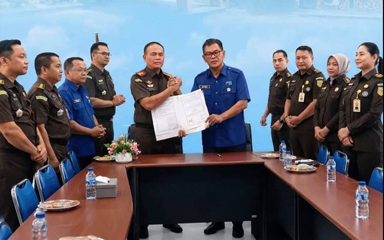 PERUMDAM Palangka Raya Teken MoU dengan Kejaksaan Negeri, Sinergi Penyelesaian Tunggakan Rekening Air