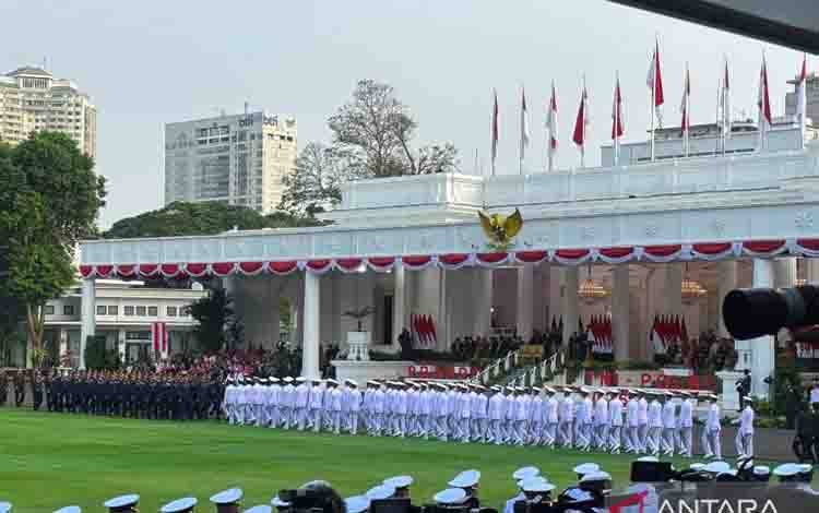 Presiden Prabowo Subianto menghadiri Upacara Prasetya Perwira (Praspa) TNI dan Polri Tahun 2026 di Istana Merdeka, Jakarta, Rabu (22/7/2026). (ANTARA/Genta Tenri Mawangi)