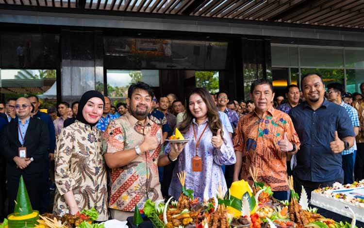 Ulang Tahun ke-68, H Abdul Rasyid Ajak Karyawan Jaga dan Besarkan CBI Group