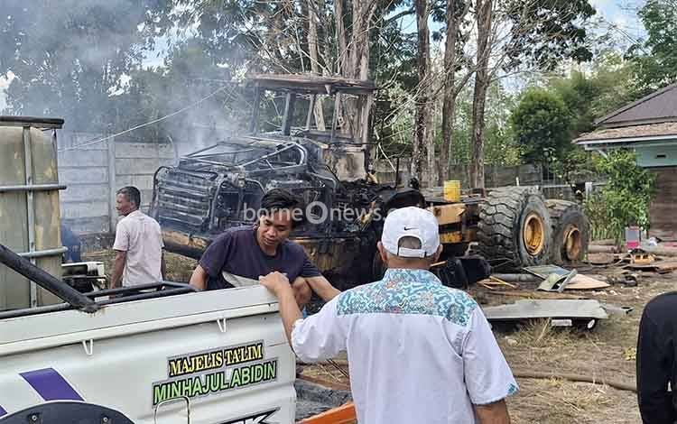 Alat Berat Hangus Terbakar di Desa Sungkai, Penyebabnya Masih Diselidiki