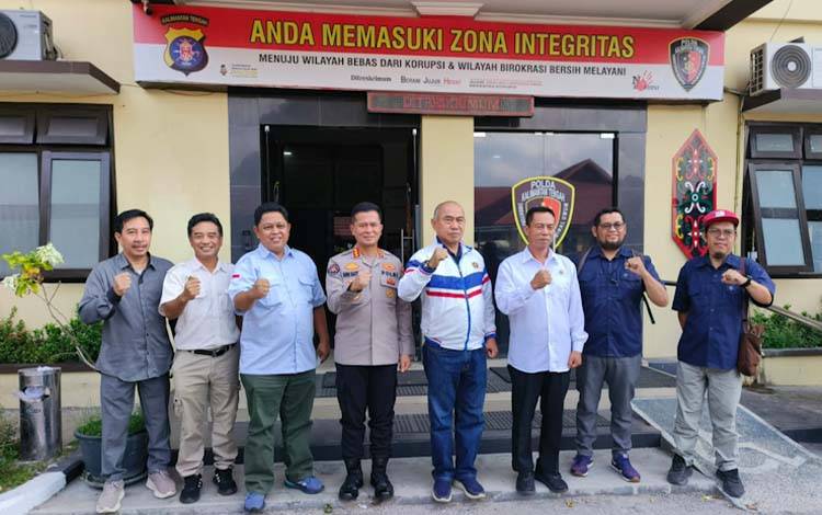 PWI Kalteng Adukan Hotman Paris terkait Dugaan Penghinaan Profesi Wartawan