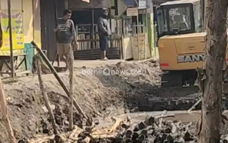 Jalan Banjarmasin-Martapura Ambles di Sungai Lulut, Penutupan Total Diberlakukan hingga 10 Agustus