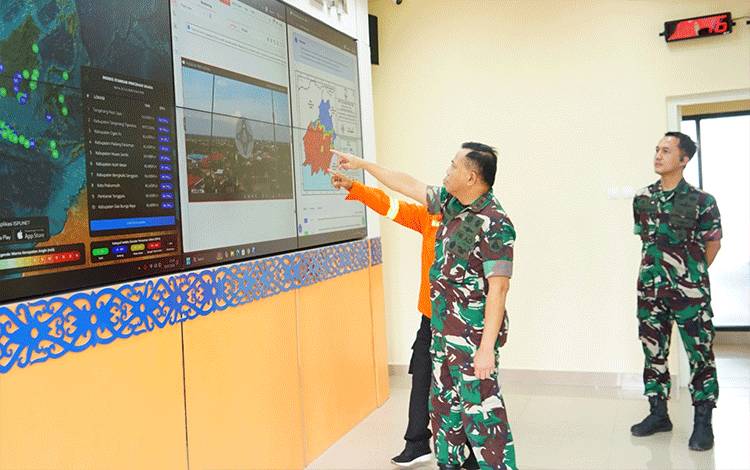 Pangdam XXII/Tambun Bungai Tinjau Posko Karhutla, Tekankan Kesiapsiagaan dan Respons Cepat