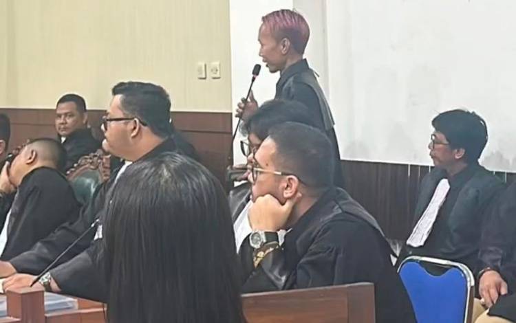 Sidang Korupsi Zirkon Ditunda, Kuasa Hukum Mantan Direktur KBM Hormati Keputusan Majelis