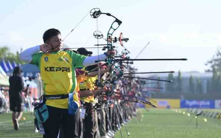 906 Atlet dari 29 Provinsi Ikuti Kejurnas Panahan Junior di Kudus
