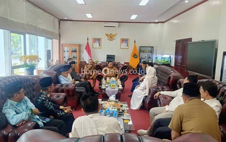 Wagub Kalteng Bahas Investasi Strategis bersama Poly Energy, MadKU, dan PWNU