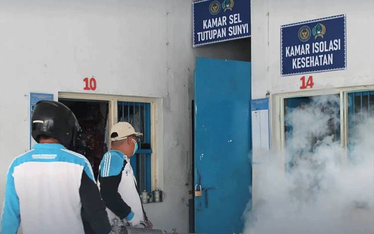 Dinkes Lakukan Fogging di Lapas Perempuan Kelas IIA Palangka Raya