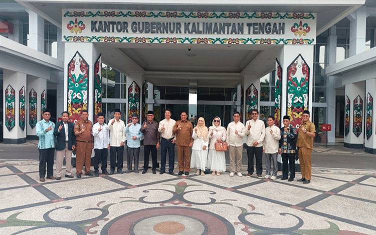 Siapkan Investasi PLTS hingga Teknologi Deteksi Karhutla di Kalteng