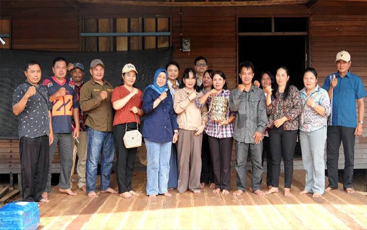 Kekayaan Budaya Masyarakat Gunung Purei Aset Berharga yang Perlu Didokumentasikan dan Diwariskan