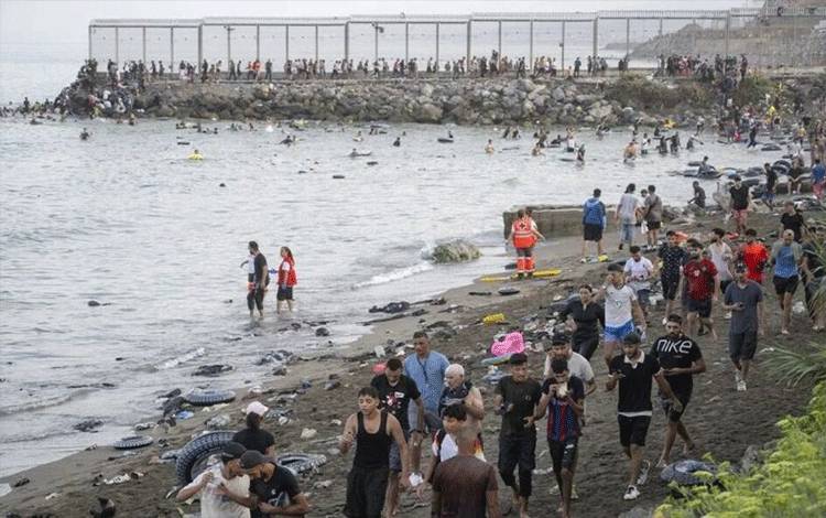 Otoritas Maroko Diduga Bantu Imigran Menyeberang ke Ceuta