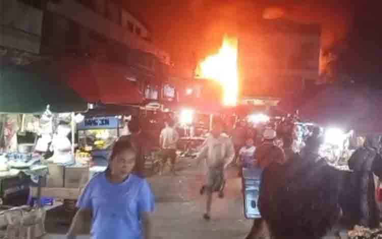 Kebakaran Melanda Kawasan Pasar Besar Palangka Raya