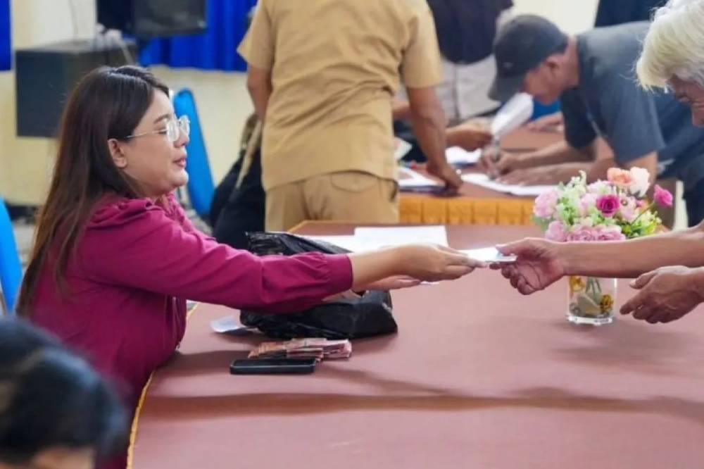 Membaca Manusia Sebelum Membantu