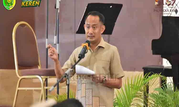 Wali Kota Palangka Raya Ajak Warga Pasang Bendera Merah Putih
