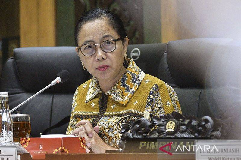 Komisi X DPR Minta Anggaran MBG Keluar dari Pos Pendidikan Mulai 2027