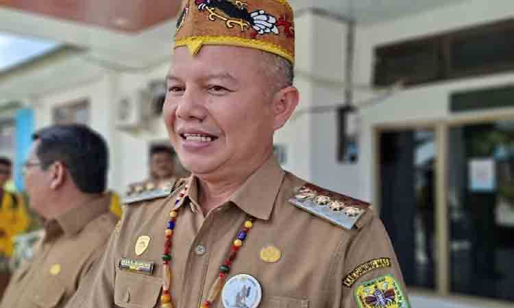 Bupati Gunung Mas Ajak Instansi dan PBS Sukseskan Gerakan Pembagian Bendera Merah Putih