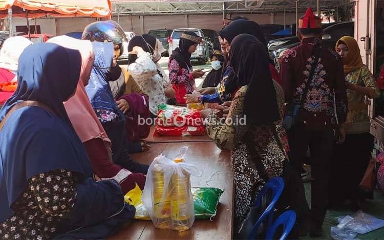 Gerakan Pangan Murah Semarakkan HUT ke-24 Seruyan, Bulog Sediakan 2 Ton Beras dan 1.200 Liter Minyak Goreng