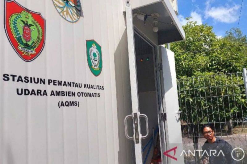 Arsip - Stasiun pemantau kualitas udara ambien otomatis (AQMS) yang ada di halaman Kantor Dinas Lingkungan Hidup Kotawaringin Timur. ANTARA/Norjani