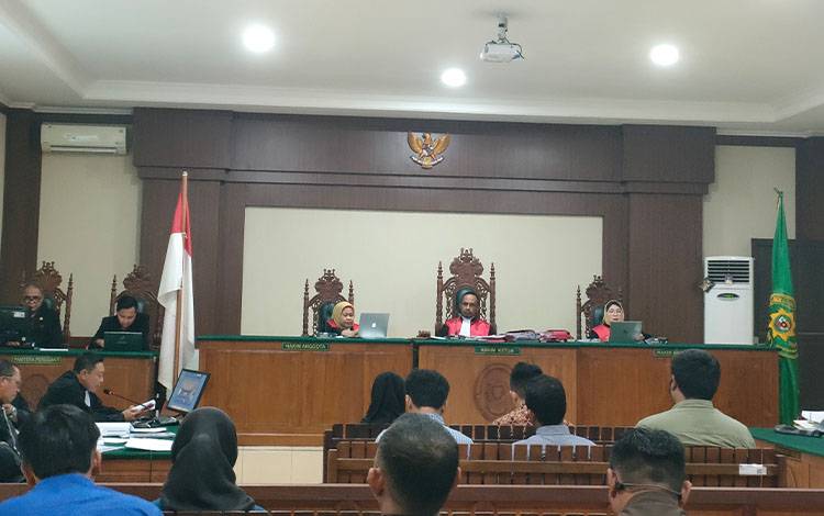 Sidang Kasus Korupsi Zirkon, Dua Terdakwa Ajukan Eksepsi