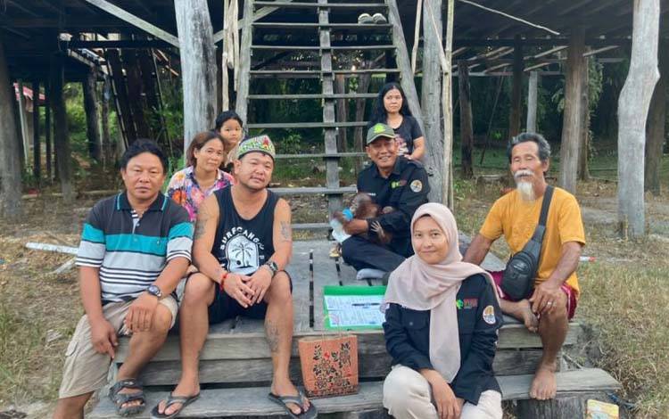 Kepedulian Warga Selamatkan Anak Orangutan dari Ancaman Dipelihara dan Diperjualbelikan