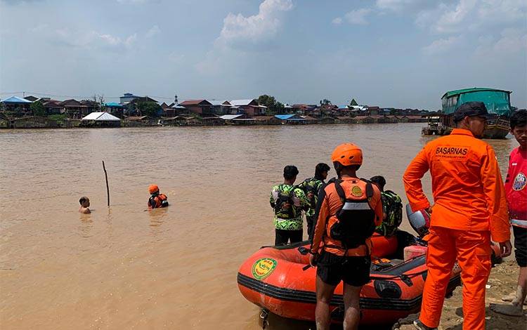 Pencarian Masih Berlangsung, Remaja 14 Tahun Tenggelam di Sungai Kahayan Palangka Raya