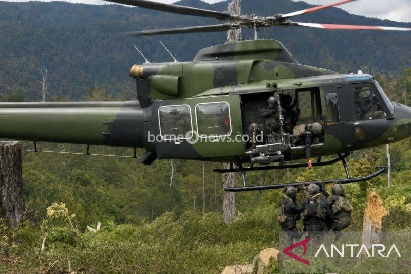 Koops TNI Habema Evakuasi Warga di Tengah Konflik Ugimba Papua Tengah
