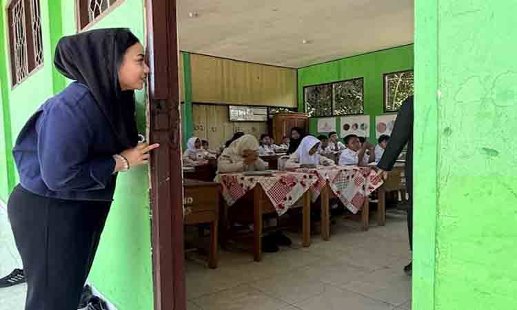 Rana Muthia Soroti Ketersediaan Guru Agama dan Bahasa Inggris di Sekolah
