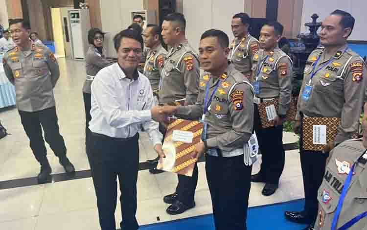 Satlantas Polres Seruyan Raih Penghargaan Best Digital Penetration dan Law Enforcement Compliance