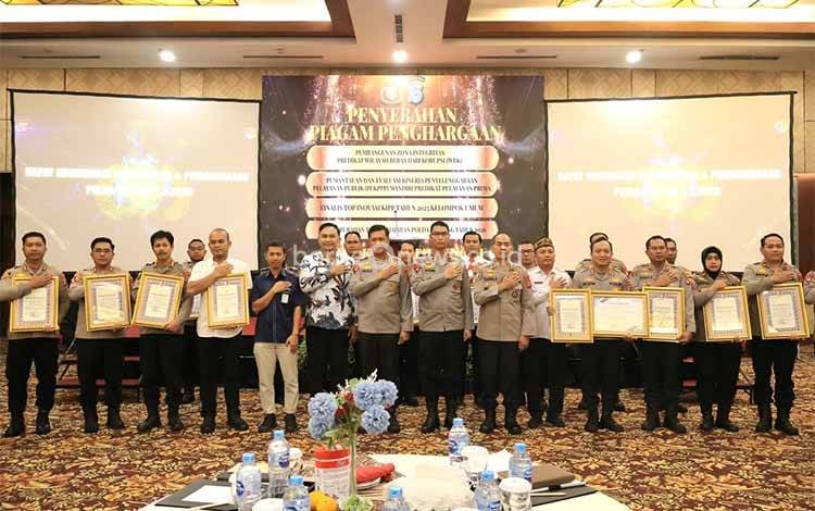 Polres Bartim Sabet Tiga Penghargaan, Pelayanan Publik Raih Predikat Sangat Baik