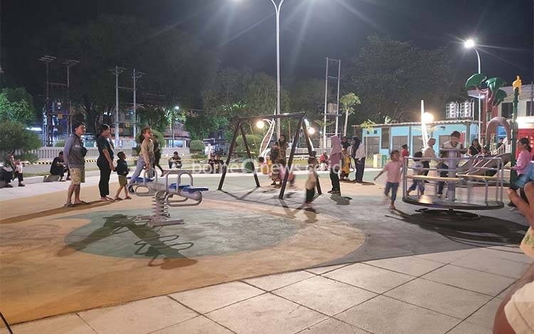 RTH Eks KONI Jadi Pilihan Baru Anak-anak Bermain di Tengah Kota Palangka Raya