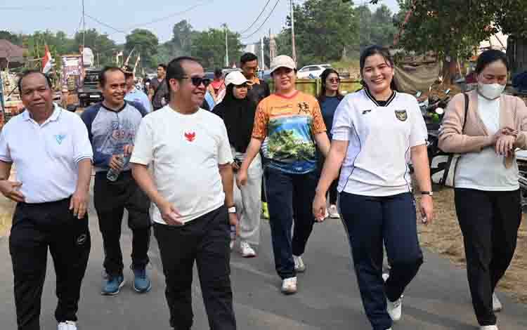 Jalan Sehat SEGAH Semarakkan HUT ke-24 Barito Timur dan HUT ke-81 RI