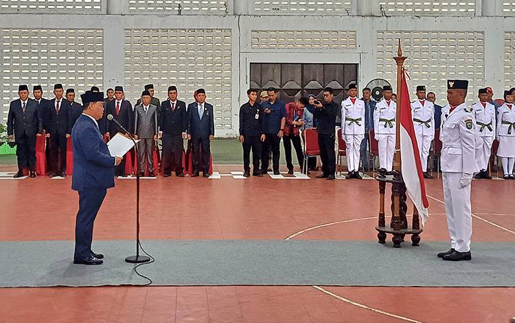 Bupati Kotim Lantik Paskibraka untuk Upacara HUT ke-81 RI