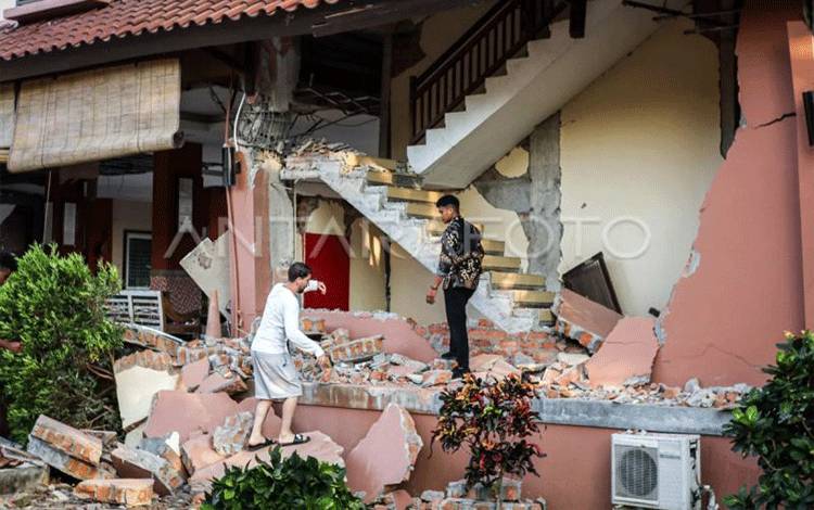 Kemenkes Targetkan RSUD Terdampak Gempa NTT Pulih Dalam Sepekan