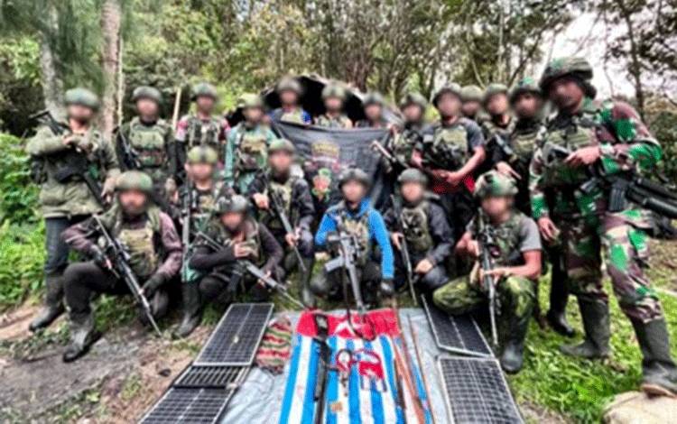 Koops TNI Habema Amankan Senjata Diduga Milik OPM di Distrik Ugimba
