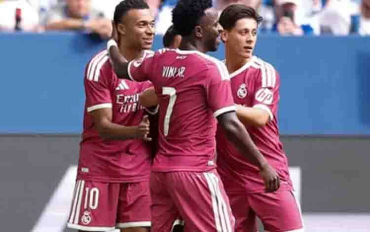 Pramusim: Real Madrid Menang Meyakinkan 3-0 atas Schalke