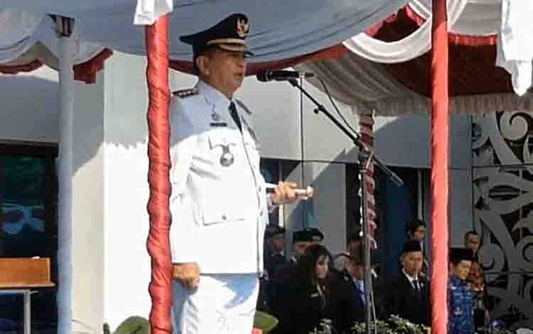HUT ke-81 RI di Bartim Diwarnai Penyerahan Penghargaan dan Bantuan Starlink
