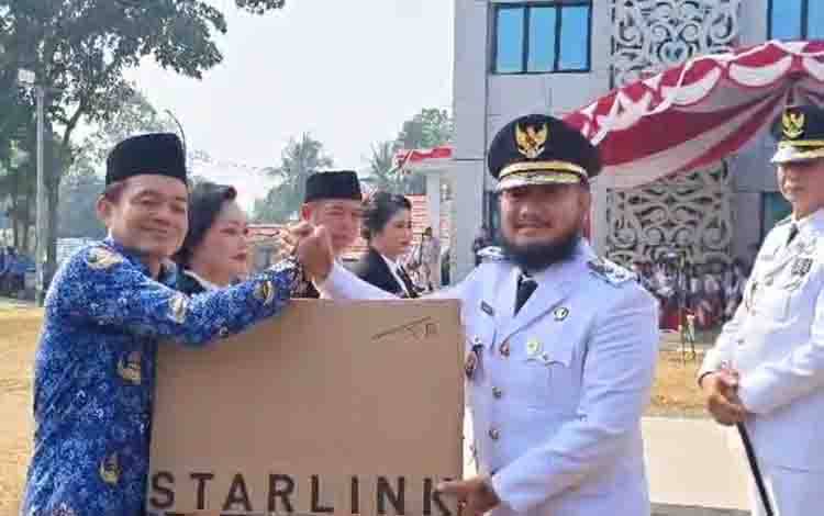 70 Starlink Bantuan Pemprov Kalteng Disalurkan ke Sekolah dan Puskesmas di Bartim