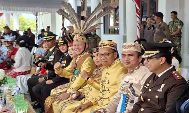 Bupati Gunung Mas Jaya S Monong bersama Forkopimda saat menghadiri upacara HUT ke-81 RI, Senin, 17 Agustus 2026. (FOTO: RISKA YULYANA)
