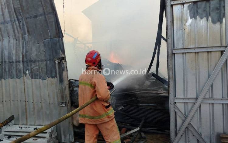 Gudang Alat Tulis di Sampit Terbakar, Kerugian Ditaksir Rp700 Juta