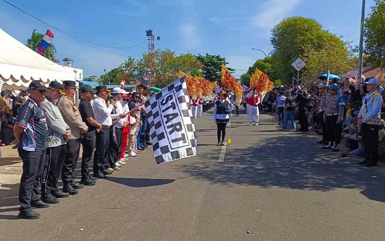 Pawai Karnaval Budaya Seruyan Meriah, 69 Kelompok Tampilkan Kreativitas dan Budaya