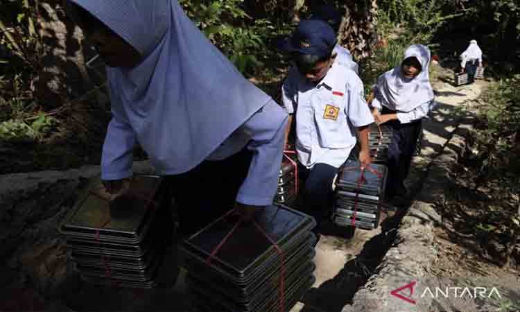 Anggota DPR Dorong Realisasi Biaya Pendidikan SD hingga SMP Gratis