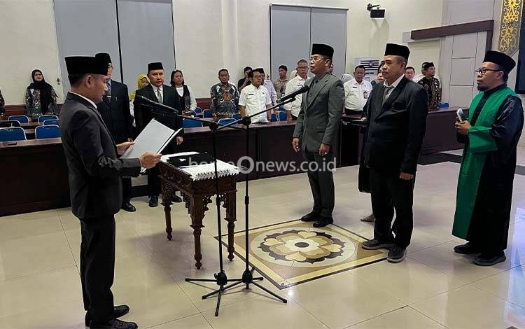 Wali Kota Palangka Raya Lantik Alman Pakpahan dan Sabirin Muhtar