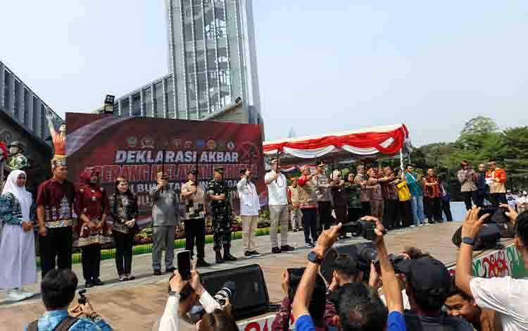 Kepala BNN RI Hadiri Deklarasi Akbar Perang Melawan Narkoba di Palangka Raya