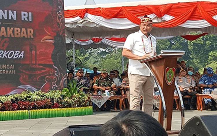 Kepala Badan Narkotika Nasional Republik Indonesia (BNN RI), Komjen Pol. Suyudi Ario Seto saat menyampaikan sambutannya pada kegiatan Deklarasi Akbar Perang Melawan Narkoba. (Foto : PATHUR)